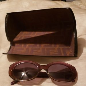 Fendi FS5147 sunglasses